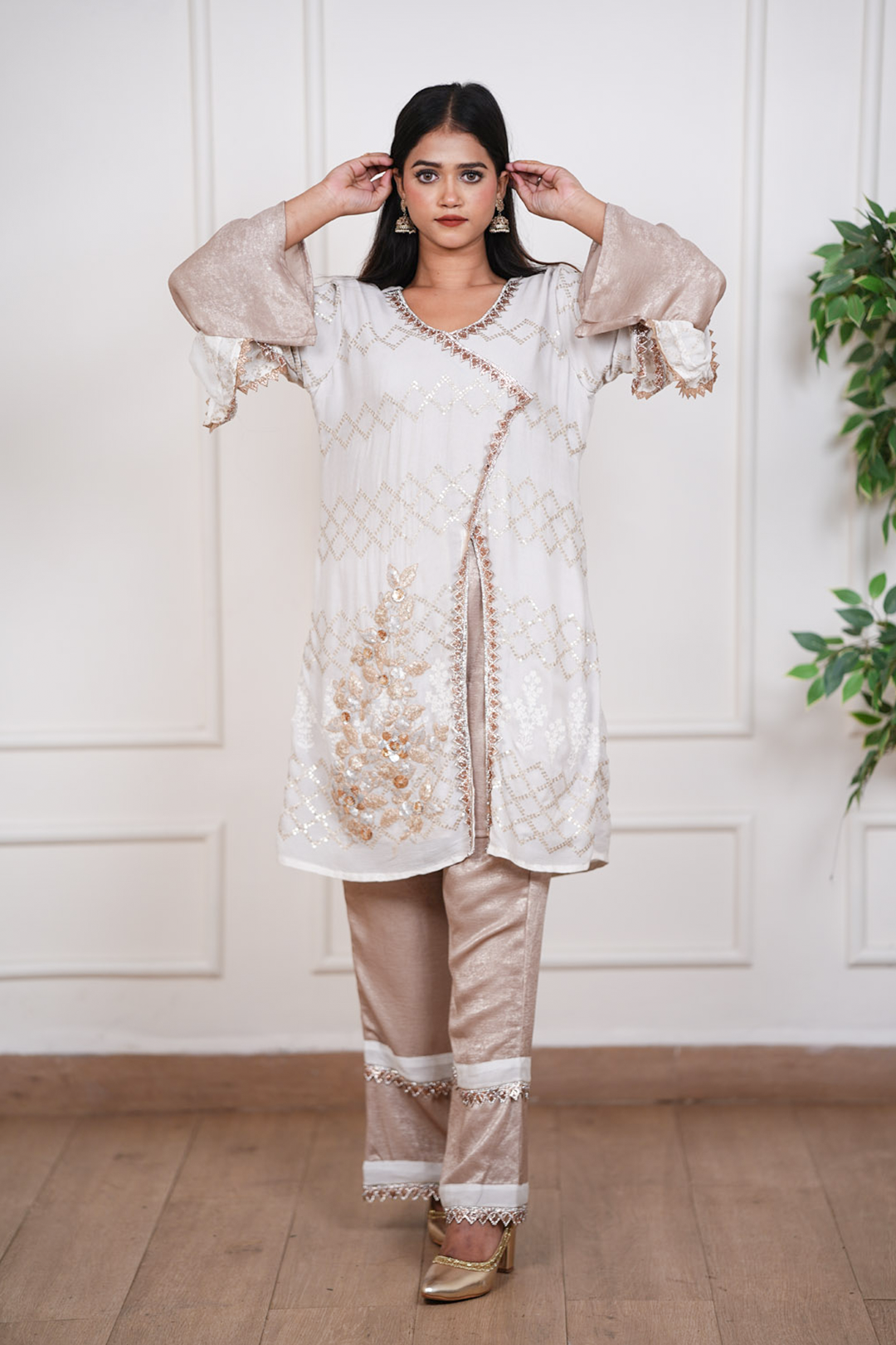 Ariyah Champagne Whisper Fusion Ensemble.