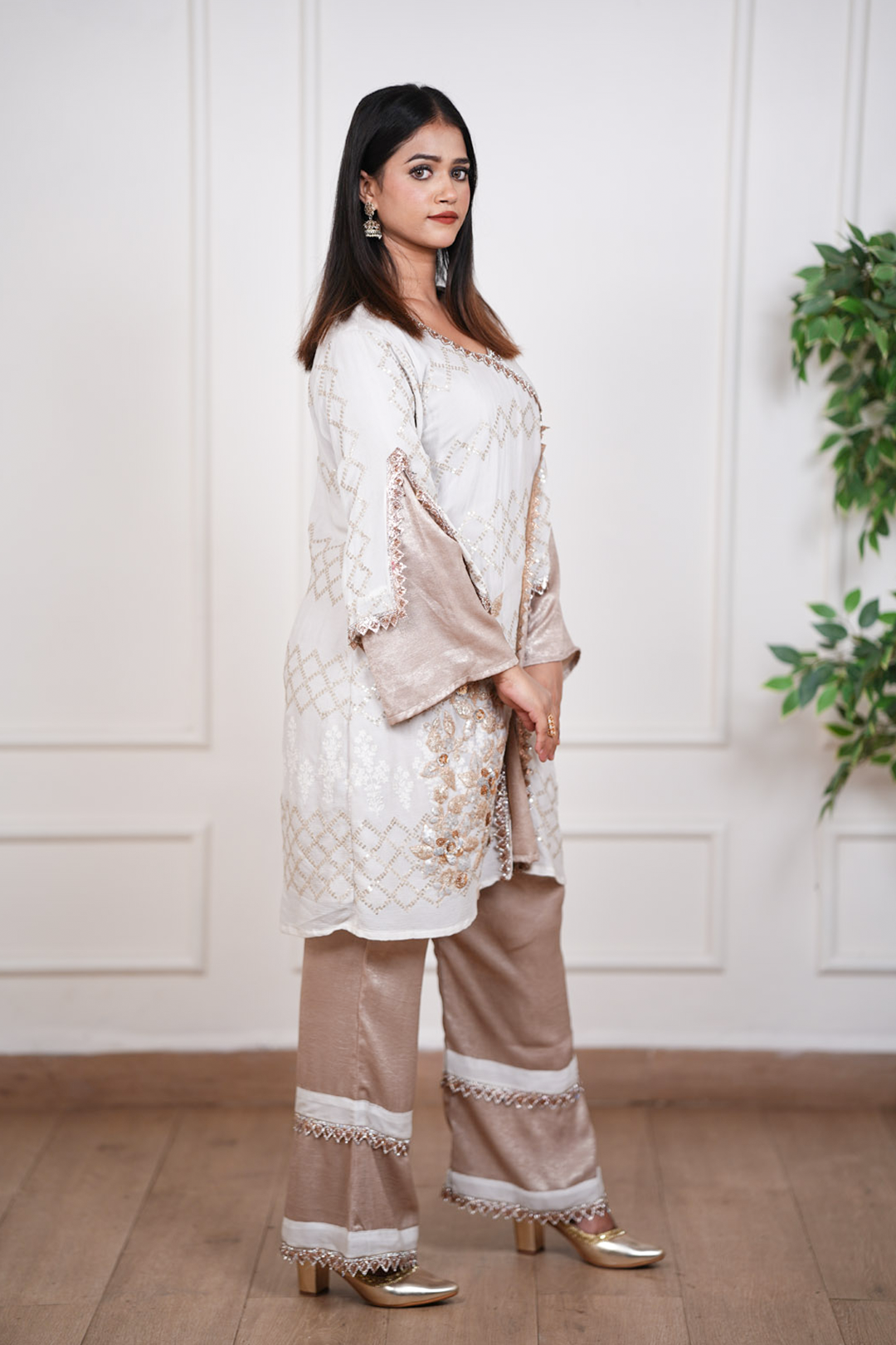Ariyah Champagne Whisper Fusion Ensemble.