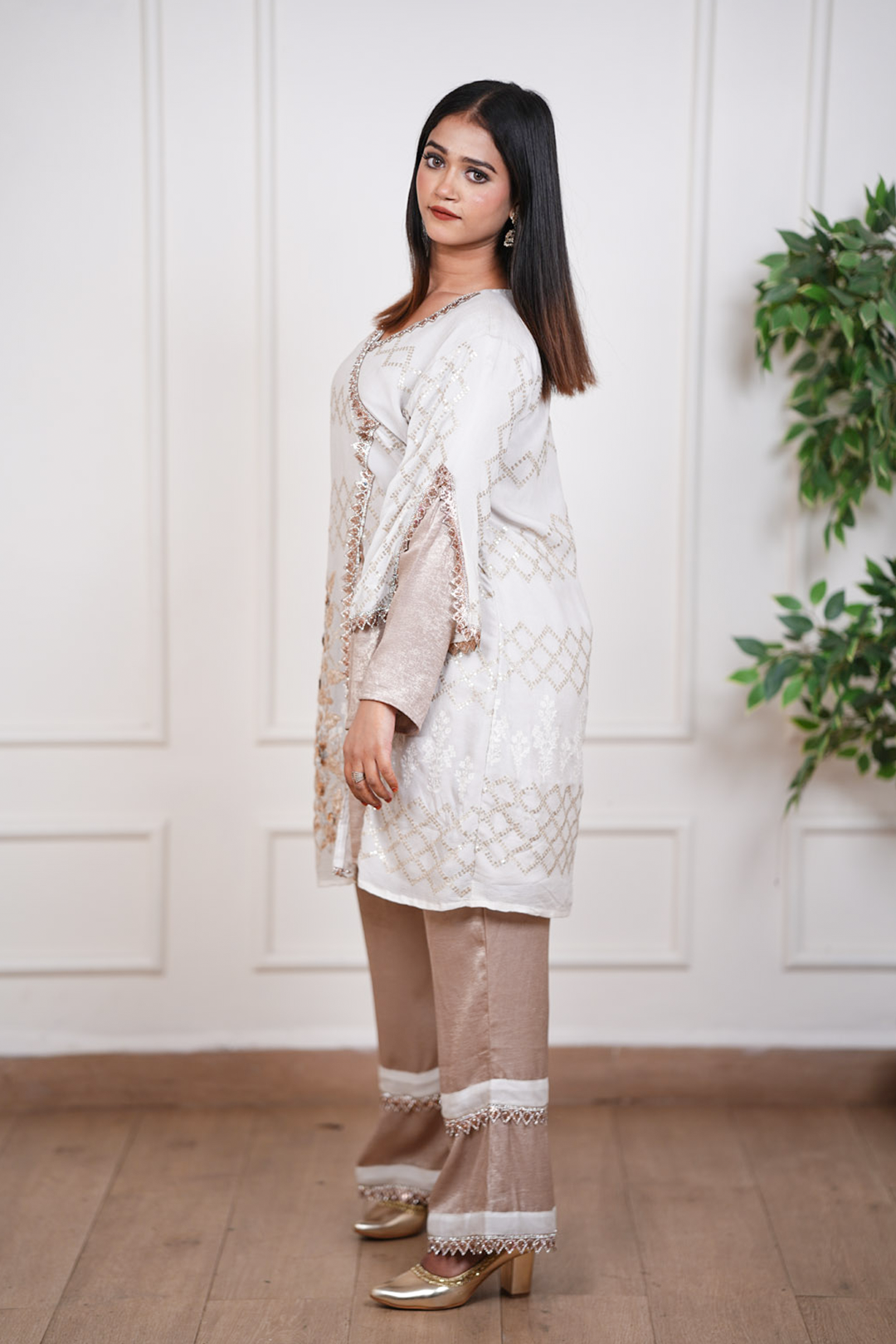 Ariyah Champagne Whisper Fusion Ensemble.
