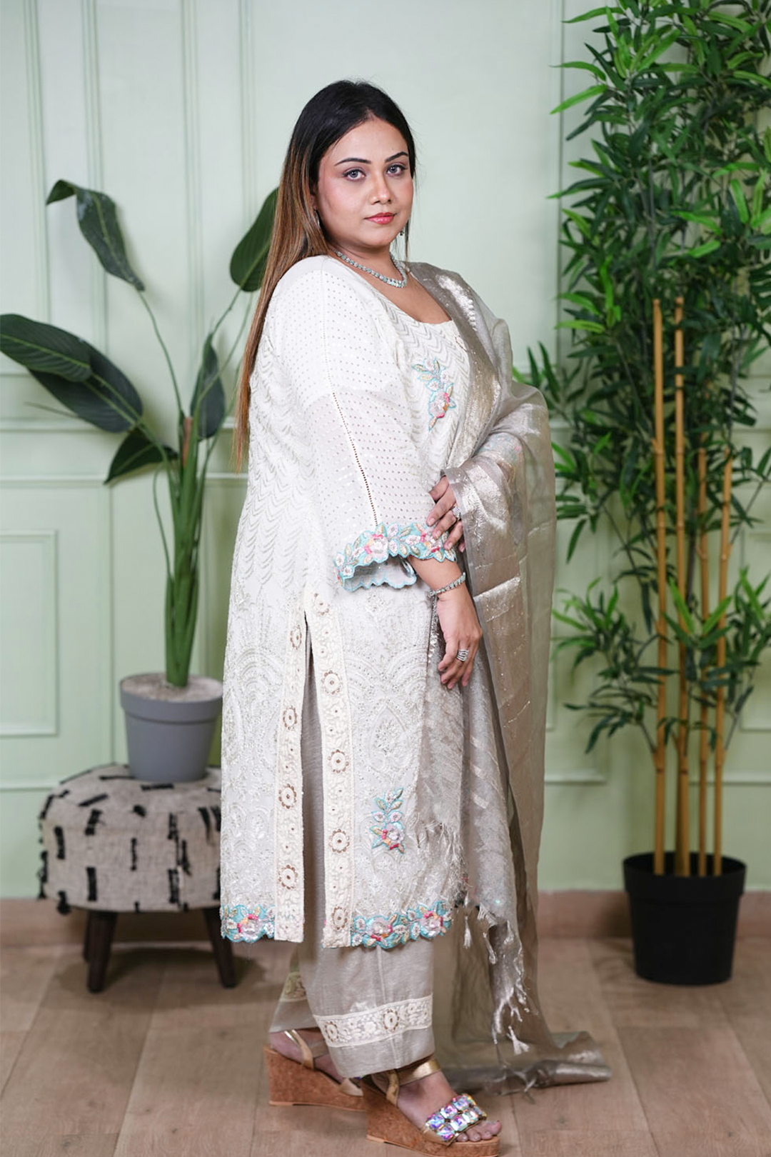 Elan Ivory Shimmer Set