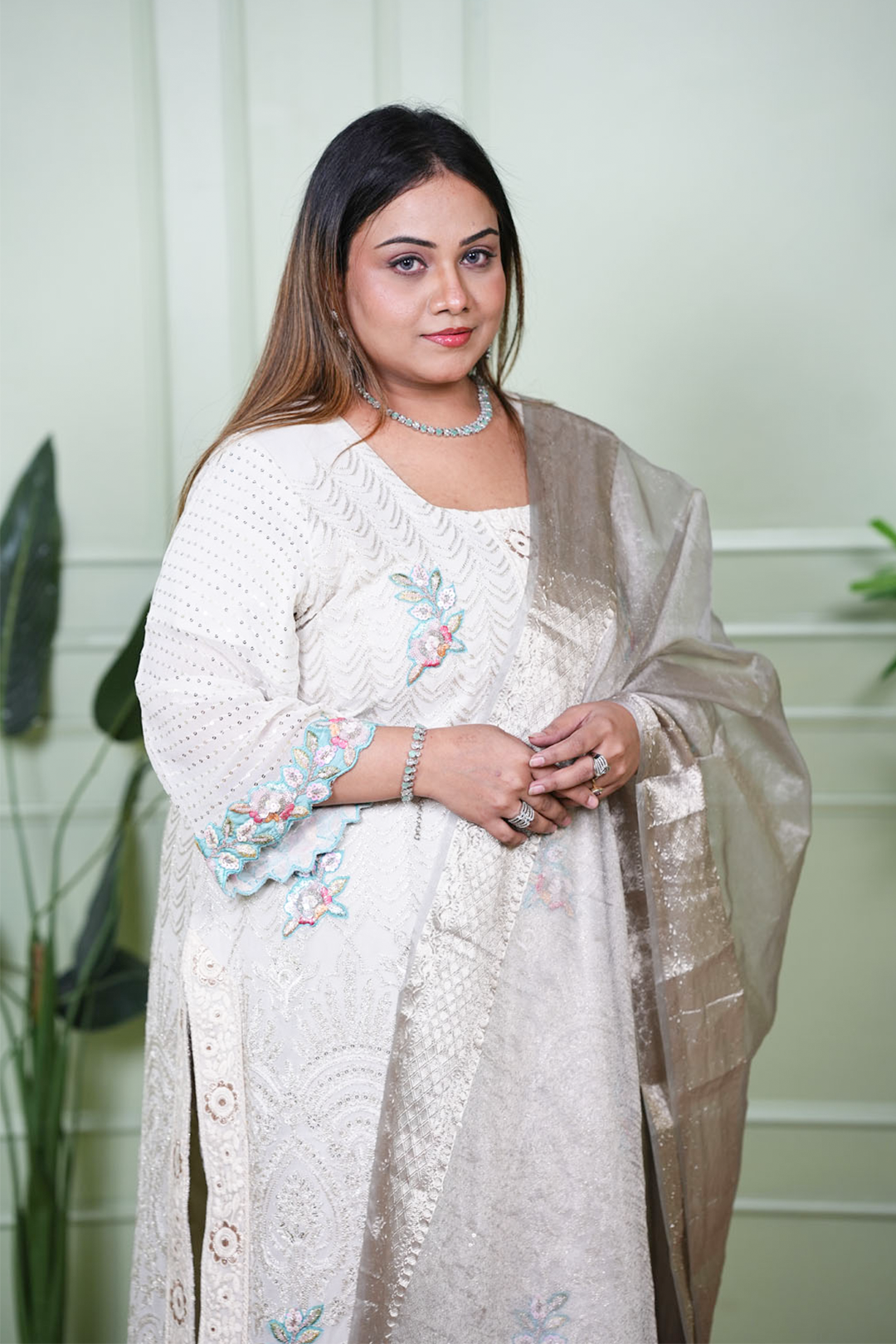 Elan Ivory Shimmer Set