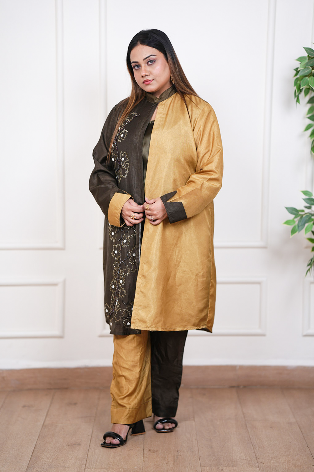 Zarmin Olive Gold Contrast Handcrafted Fusion Set