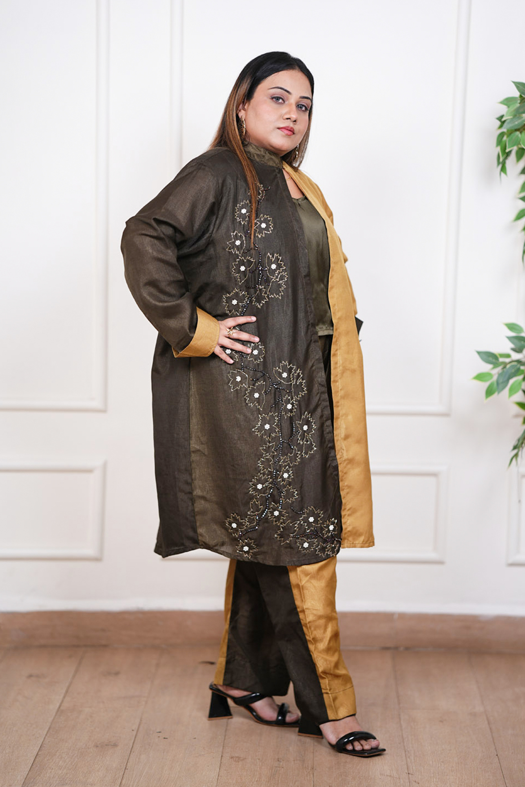 Zarmin Olive Gold Contrast Handcrafted Fusion Set
