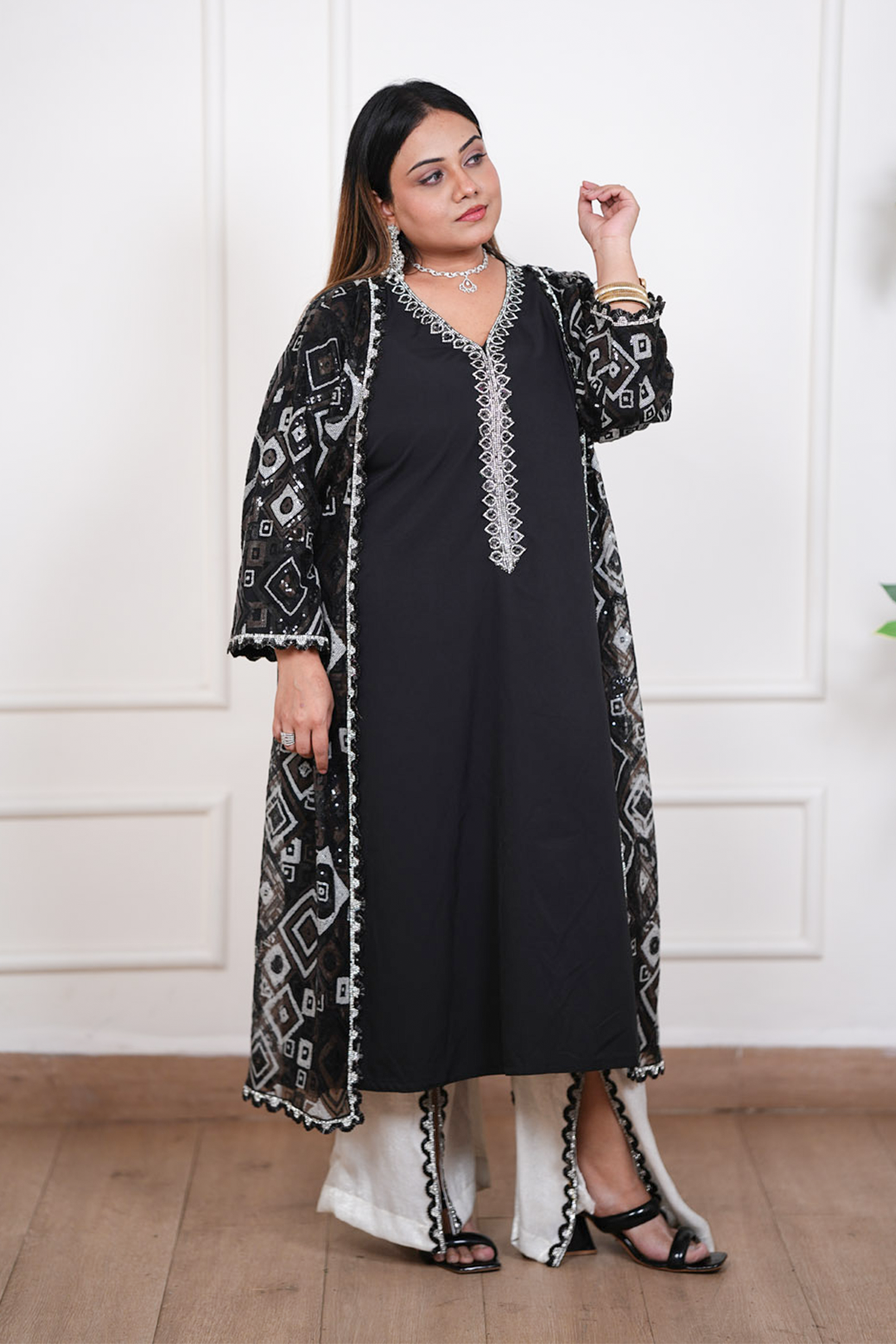 Noirah Monochrome Statement Ensemble