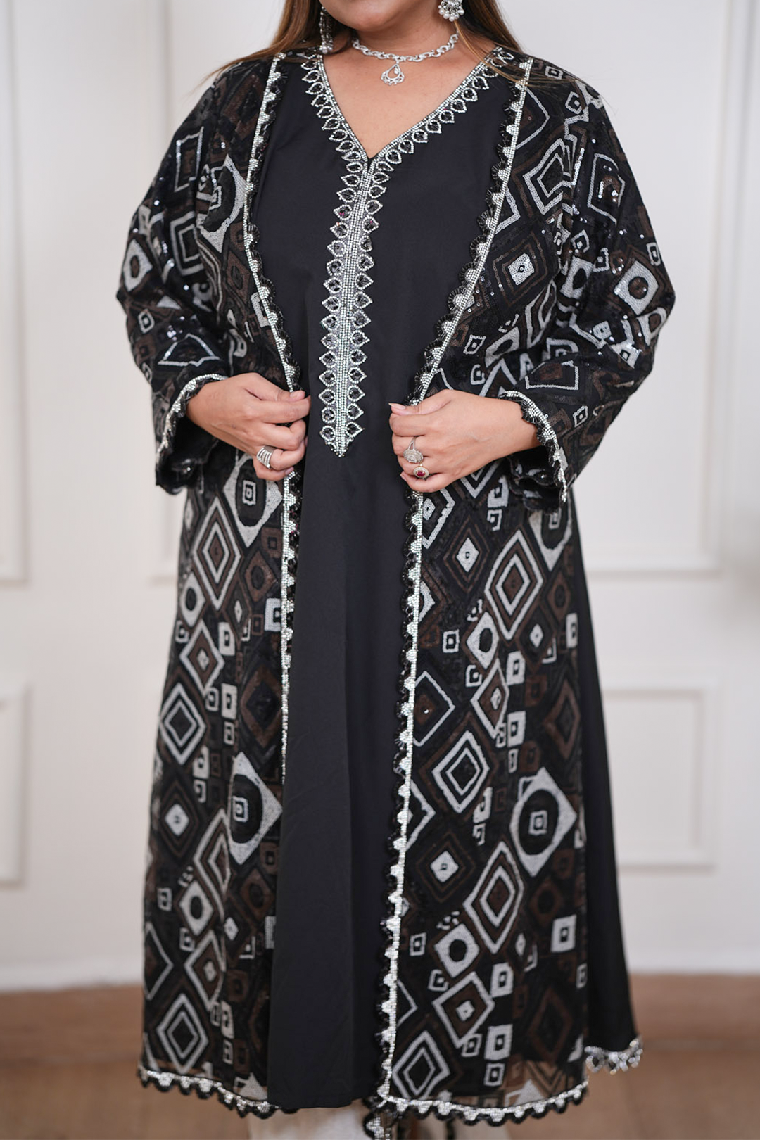 Noirah Monochrome Statement Ensemble