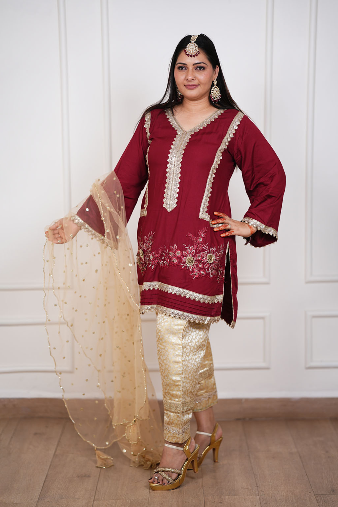 Noor-e-Zar Heritage Suit