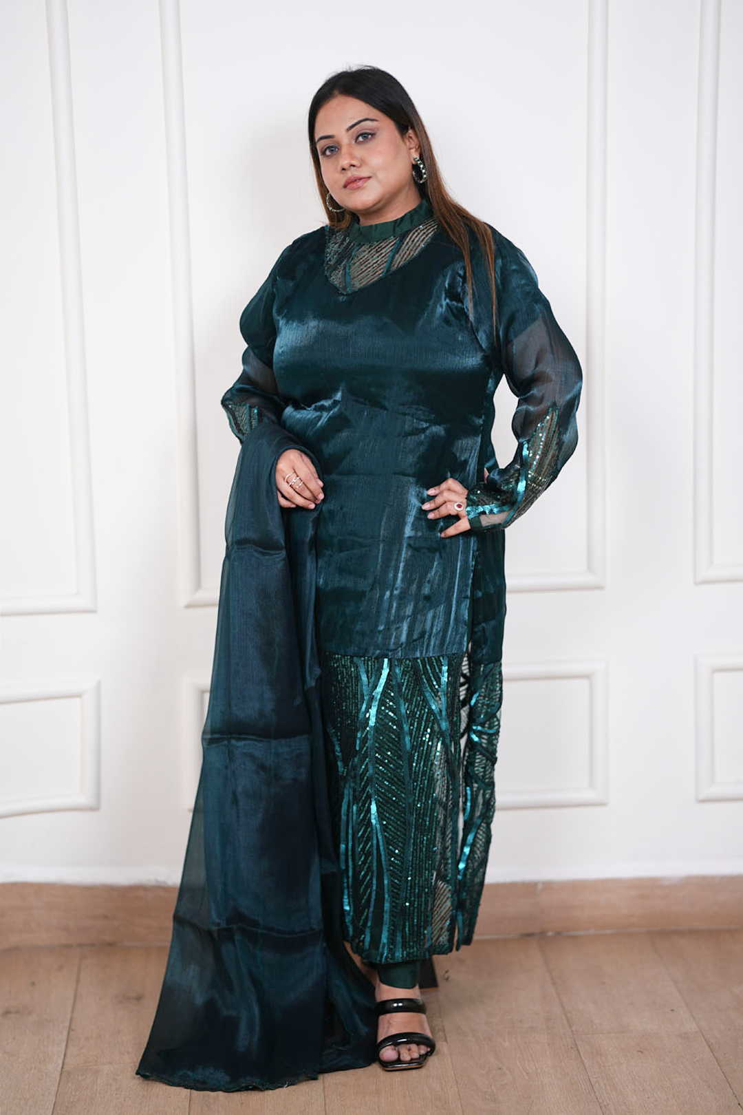 Zareen Teal Shimmer Signature Suit