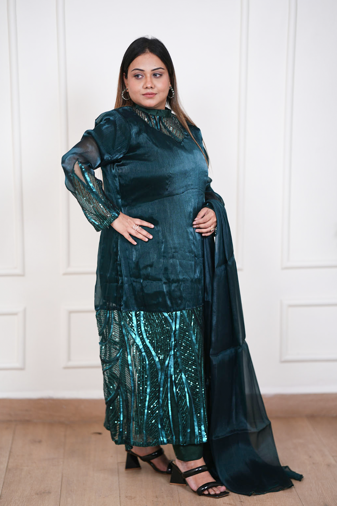 Zareen Teal Shimmer Signature Suit