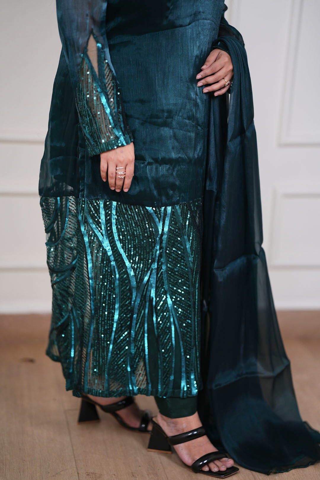 Zareen Teal Shimmer Signature Suit
