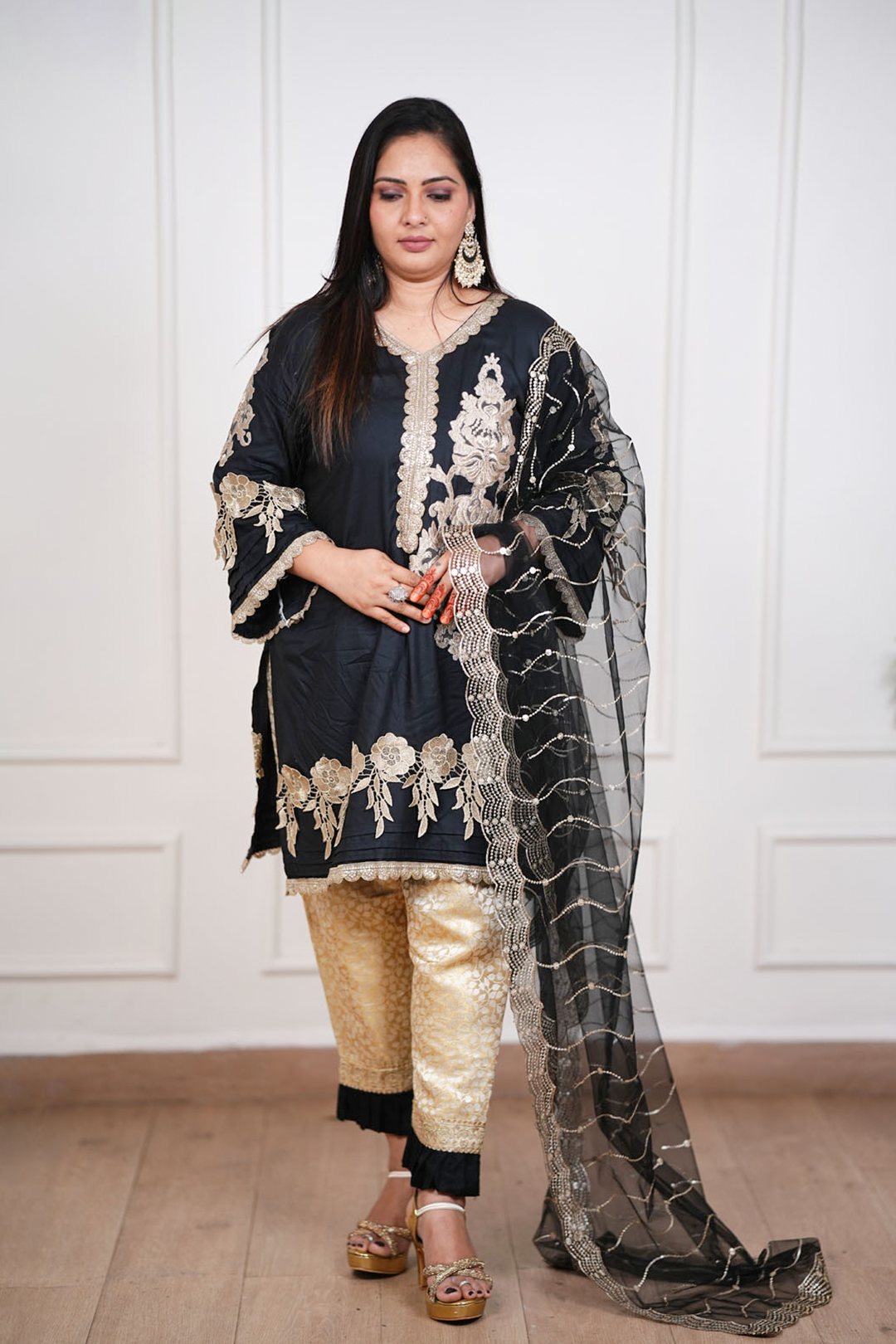 Zeline Noir Black Gold Ensemble
